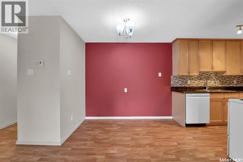 202B 1121 Mckercher Drive, Saskatoon, SK - Indoor Photo Showing Kitchen