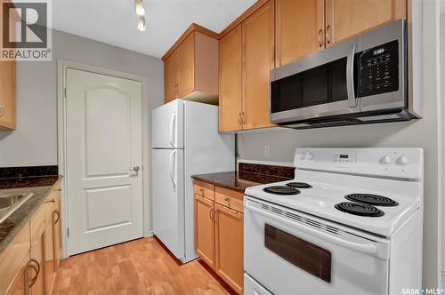 202B 1121 Mckercher Drive, Saskatoon, SK - Indoor Photo Showing Kitchen