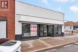 1082 WYANDOTTE STREET East Windsor, ON N9A 3K2