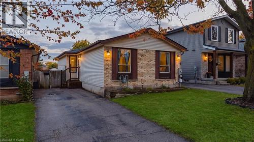 160 CARTER Crescent  Cambridge, ON N1R 6A9