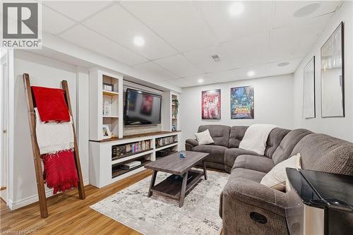 160 Carter Crescent, Cambridge, ON - Indoor Photo Showing Living Room