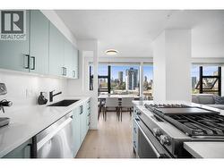 1002 1723 ALBERNI STREET  Vancouver, BC V6G 3G9