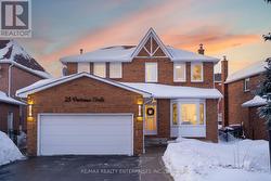 25 PORTEOUS CIRCLE Brampton, ON L6S 5C1