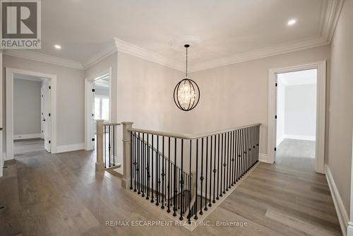 31 Bayside Court, Burlington, ON - Indoor Photo Showing Other Room