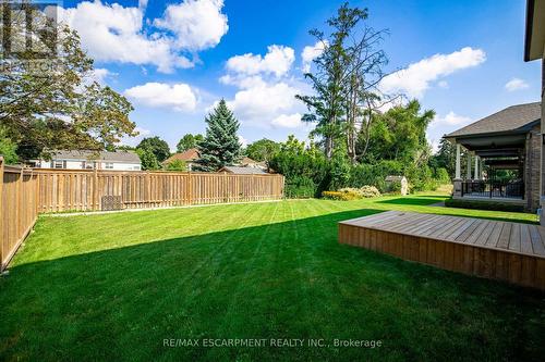 31 Bayside Court, Burlington, ON - Outdoor With Backyard
