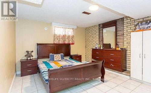 7208 Hermitage Road, Mississauga, ON - Indoor