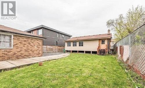 7208 Hermitage Road, Mississauga, ON - Outdoor