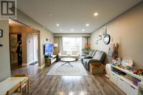 8 Ralgreen Crescent, Kitchener, ON - Indoor