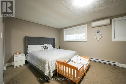 8 Ralgreen Crescent, Kitchener, ON - Outdoor