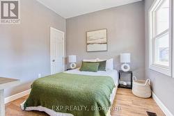 267 ROSSLYN AVENUE N  Hamilton, ON L8L 7P9