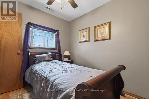 5 Mahony Avenue, Hamilton, ON - Indoor Photo Showing Bedroom