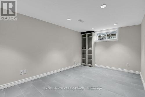 863 Duberry Street, Ottawa, ON - Indoor Photo Showing Other Room