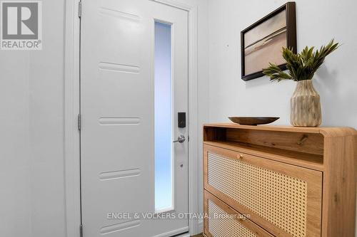 863 Duberry Street, Ottawa, ON - Indoor Photo Showing Other Room