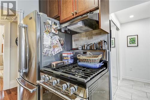 315 Aberdeen Street, Hamilton, ON - Indoor Photo Showing Kitchen