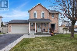 21 WEST RIDGE DRIVE Ottawa, ON K2S 1S4