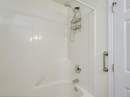 2087 James White Blvd, Sidney, BC - Indoor Photo Showing Bathroom