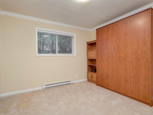 2087 James White Blvd, Sidney, BC - Indoor Photo Showing Other Room
