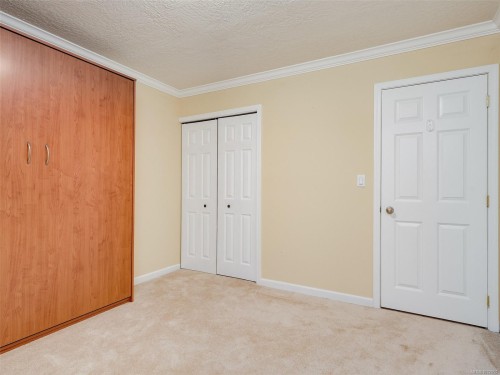 2087 James White Blvd, Sidney, BC - Indoor