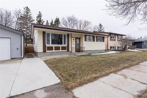 42 Cullen Dr, Winnipeg, MB 