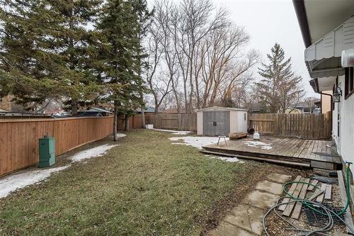 42 Cullen Dr, Winnipeg, MB 