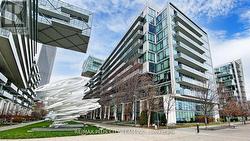1305 - 39 QUEENS QUAY E Toronto, ON M5E 0A5
