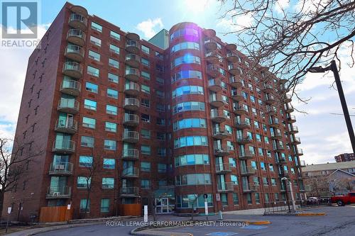 402 - 1440 HERON ROAD  Ottawa, ON K1V 0X2