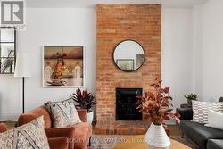 140 GARDEN AVENUE Toronto, ON M6R 1H7