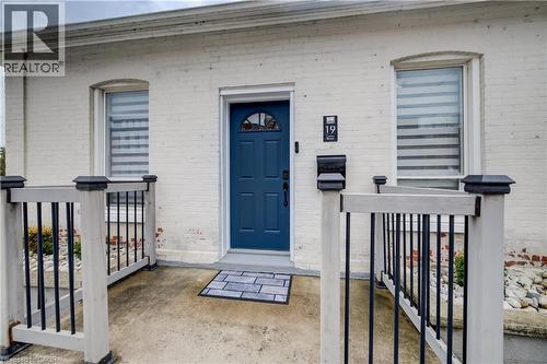 19 Cedar Street, Cambridge, ON - Outdoor With Exterior