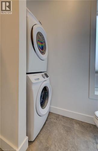 19 Cedar Street, Cambridge, ON - Indoor Photo Showing Laundry Room