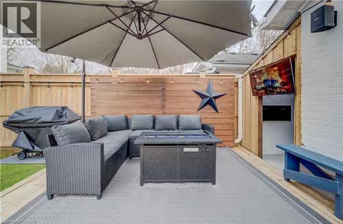 19 Cedar Street, Cambridge, ON - Outdoor With Deck Patio Veranda With Exterior