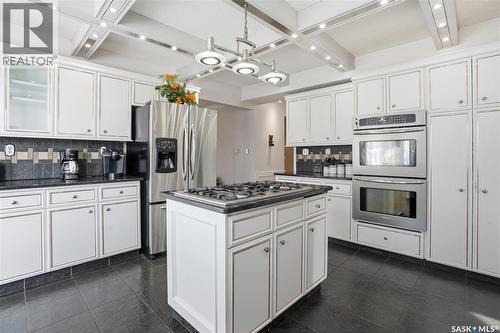 10 Meadow Bay, Lumsden, SK - Indoor Photo Showing Kitchen