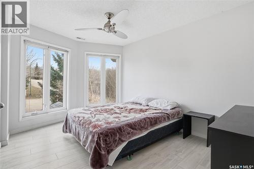 10 Meadow Bay, Lumsden, SK - Indoor Photo Showing Bedroom