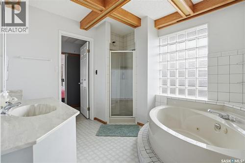 10 Meadow Bay, Lumsden, SK - Indoor Photo Showing Bathroom