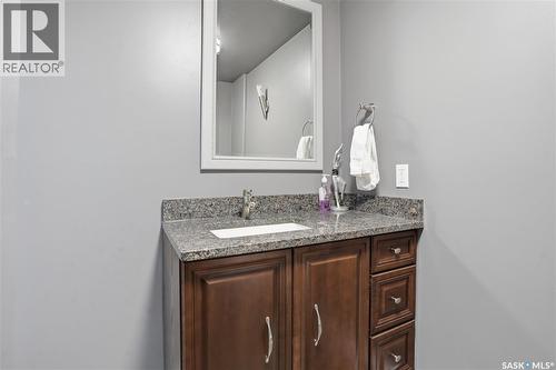 10 Meadow Bay, Lumsden, SK - Indoor Photo Showing Bathroom