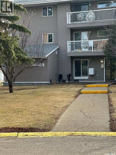 302 1808 Eaglesham Avenue, Weyburn, SK - Outdoor
