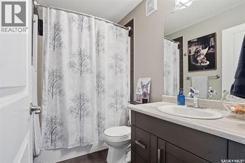 527 Maple Crescent, Warman, SK - Indoor Photo Showing Bathroom