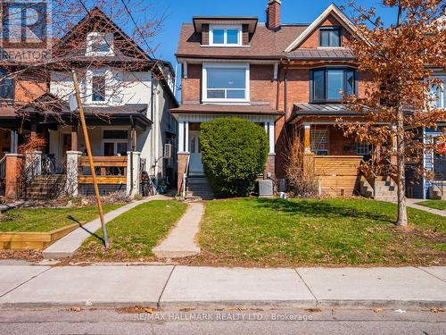 22 KENNETH AVENUE  Toronto, ON M6P 1H9