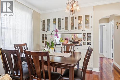 848 Upper Wellington Street, Hamilton, ON - Indoor Photo Showing Dining Room