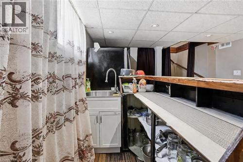 848 Upper Wellington Street, Hamilton, ON - Indoor