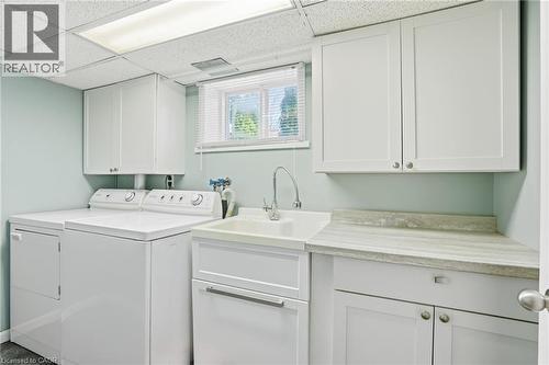 848 Upper Wellington Street, Hamilton, ON - Indoor Photo Showing Laundry Room