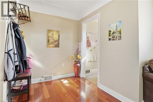 848 Upper Wellington Street, Hamilton, ON - Indoor Photo Showing Other Room