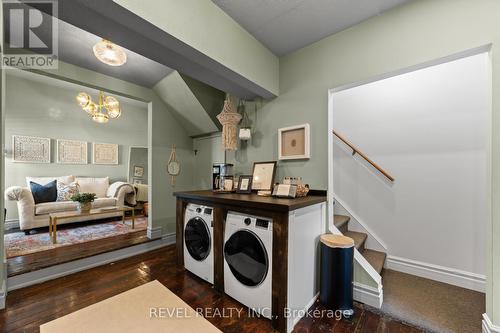 A - 296 QUEEN STREET S , Mississauga, Ontario L5M 1M2 5