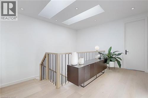 977 Gorton Avenue, Burlington, ON - Indoor Photo Showing Other Room