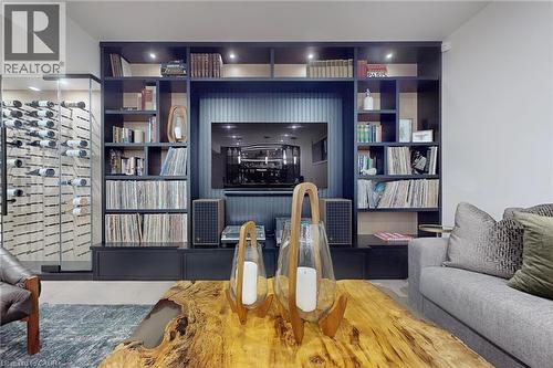 977 Gorton Avenue, Burlington, ON - Indoor Photo Showing Other Room