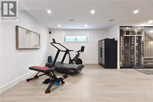 977 Gorton Avenue, Burlington, ON - Indoor Photo Showing Gym Room