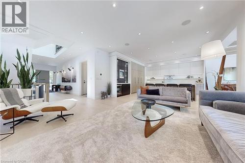 977 Gorton Avenue, Burlington, ON - Indoor Photo Showing Living Room