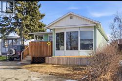 124, 3223 83 Street NW  Calgary, AB T3B 5N1