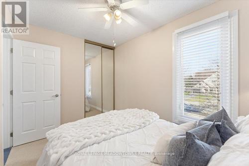 2945 Nipiwin Drive, Mississauga, ON - Indoor Photo Showing Bedroom