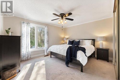 2945 Nipiwin Drive, Mississauga, ON - Indoor Photo Showing Bedroom