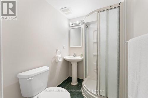 2945 Nipiwin Drive, Mississauga, ON - Indoor Photo Showing Bathroom